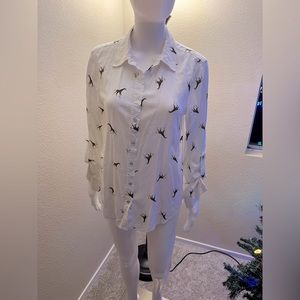 Jane & Delancey Fun Giraffe Print Long Sleeve Button Up Blouse size M